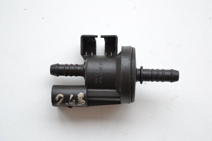 Supapa solenoid AUDI A4 8EC, B7 2007 OEM: 06E906517 2425072