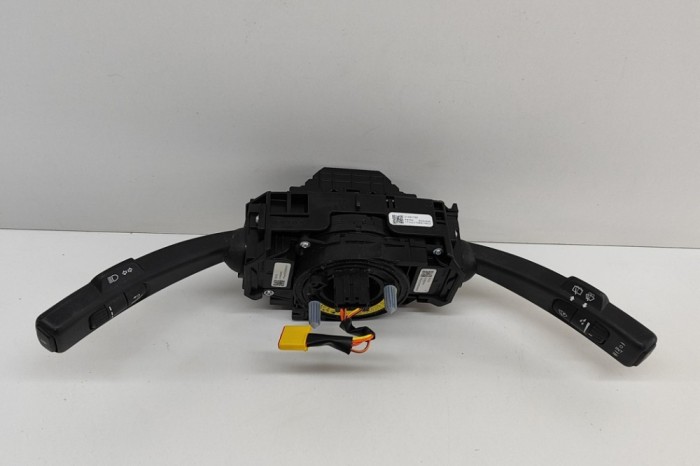 Maneta semnalizare ștergătoare VOLVO XC60 2017 OEM: 31343218,31456045,31456042 22059922