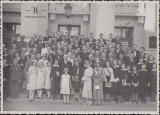 HST 29S Poza Teodor Nes director liceu Gojdu Oradea si elevi anii 1930