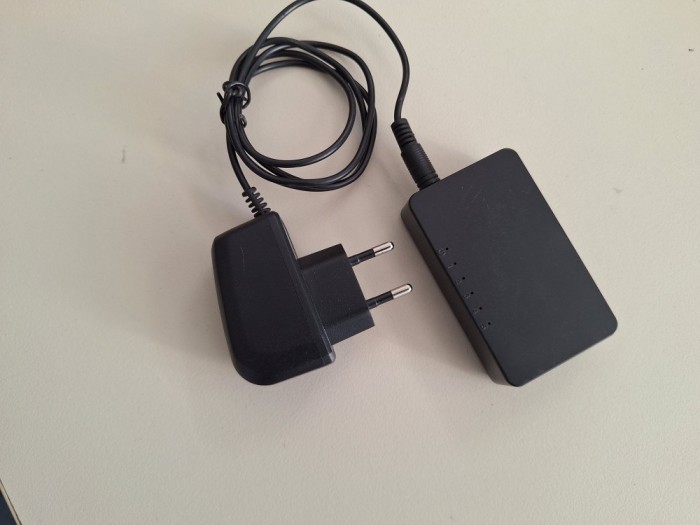 Switch 5 porturi 10/100Mb mini Alien