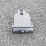 Buton fr&acirc;nă de m&acirc;nă TOYOTA PRIUS Hatchback _W2_ 2007 OEM: 15A685 10237663