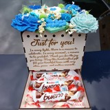 Blue Serenity Luxury Box , Cadou Exclusiv Handmade cu Lumanari Florale