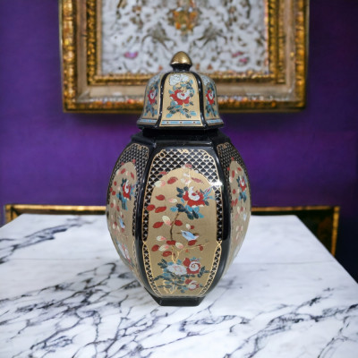 Vaza din Portelan Negru, Decorată cu Motive Florale Imari și Aur Coloidal&amp;rdquo; foto