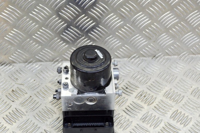 Pompa ABS VW TOUAREG 7P5 2015 OEM: Off-road | 12105673