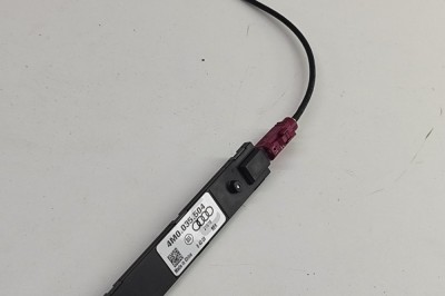 Amplificator de antena PORSCHE CAYENNE 9Y0/9Y3 2019 OEM: 4M0035504 | 30639357 foto