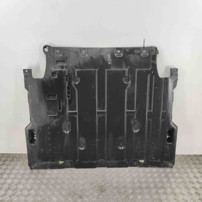 Scut motor central spate PEUGEOT 2008 II 2021 OEM: 9826551980,9826432980