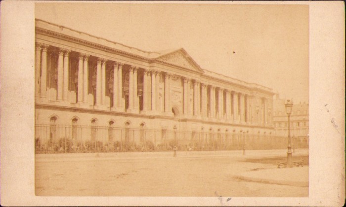HST M796N Colonnade de Louvre
