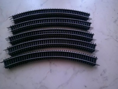 Linie curba trenulet TT, 1:120 foto