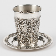 Pahar din argint 925 cu farfuria sa,gravat floral-200 ml- argint.ro
