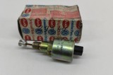 Supapa de vacuum VW GOLF I 17 1976 OEM: 049129412C | 24399887