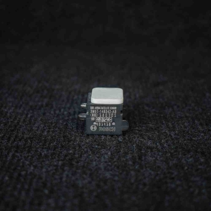 Senzor de impact lateral dreapta FORD FOCUS II DA_, HCP 2005 OEM: 3M5T-14B342-AB | 2003403