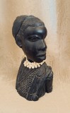 Statuetă tribală din lemn negru african