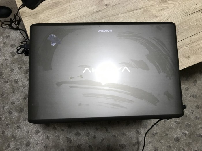 Laptop Akoya Medium