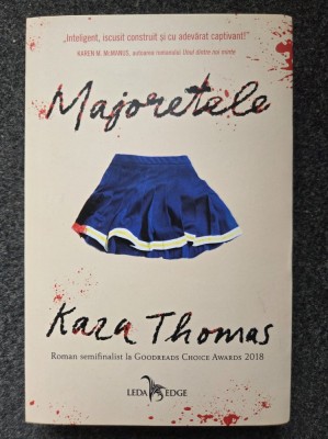 MAJORETELE - Kara Thomas foto