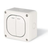 &Icirc;ntrerupător dublu aplicat 10A IP66 alb Protecta &ndash; SCAME | 137.5021