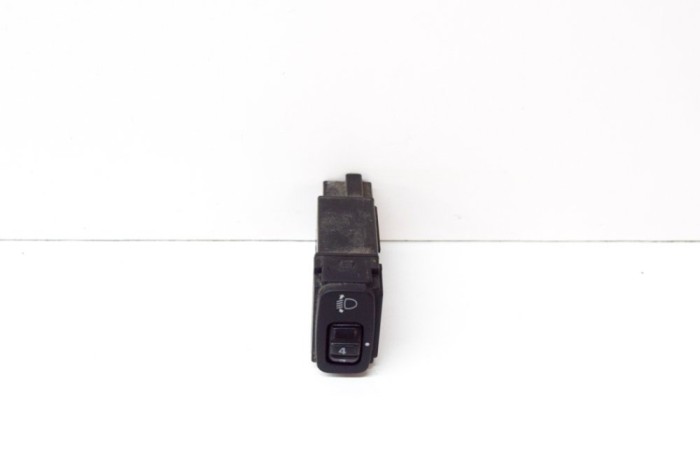 Comutator de reglare &icirc;nălțime faruri MITSUBISHI PAJERO III V7_W, V6_W 2004 14506722