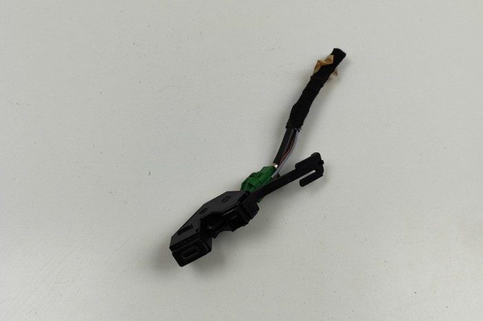 USB VW PASSAT Variant B8 3G5 2020 OEM: 3G8035726B 30436295