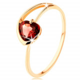 Inel realizat din aur galben de 9K - inimă din garnet roşu, braţe asimetrice - Marime inel: 50
