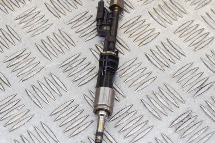 Injector de combustibil BMW 3 Coupe E92 2010 OEM: 0261500063,7568607 | 12164950