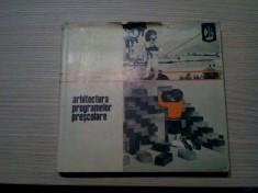 ARHITECTURA PROGRAMELOR SCOLARE - Silvia Paun (autograf) - 1981, 276 p.