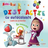 Masha si Ursul. Distractie cu autocolante. In excursie. Carte de activitati