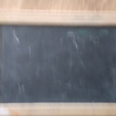 Tabla veche de scoala scris elev Germania vintage ardezie rame lemn 1950