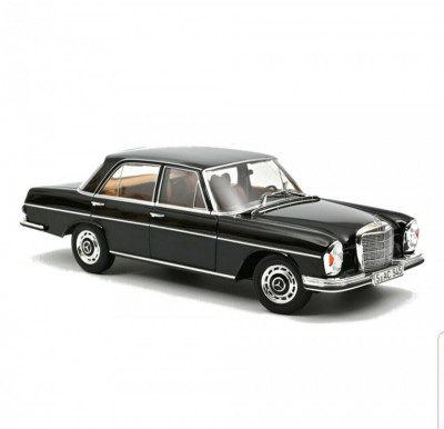 Macheta auto Mercedes-Benz 280 SE 1968 1:18 negru, 1:18 Norev foto