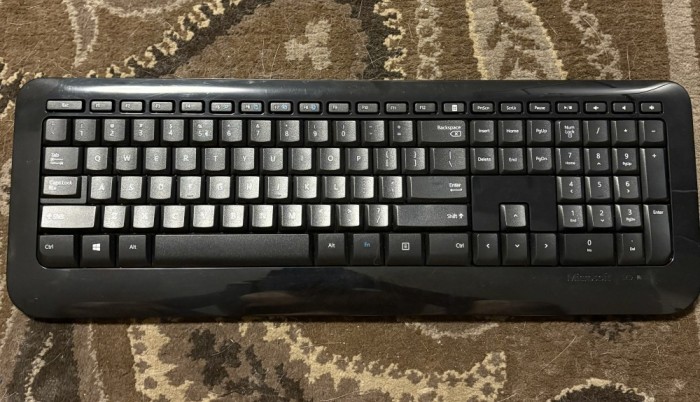 Tastatură Microsoft Wireless Keyboard 850 fără receiver USB (dongle)