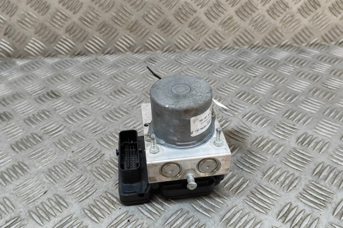 Pompa ABS TESLA MODEL Y 2022 OEM: 1044745-00-B,0265956665 26252249
