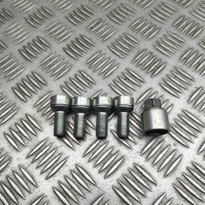 Set prezon antifurt VW TAYRON R41 2024 OEM: WHT001814 32381346 foto