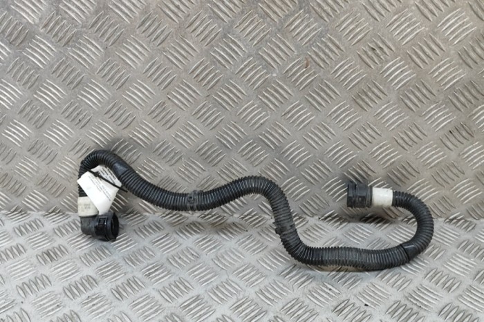 Furtun de lichid de răcire TESLA MODEL 3 2019 OEM: 1077601-00-C 30482922