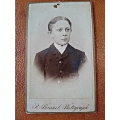 Fotografie pe carton, adolescent, perioada interbelica