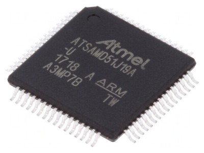 Microcontroler ARM TQFP64 1.71-3.6VDC ATSAMD5 foto