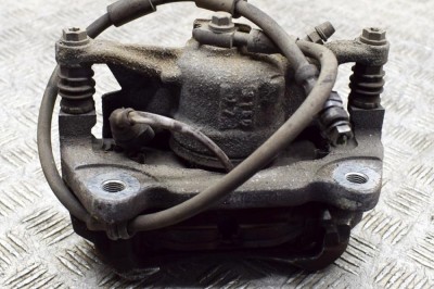 Etrier de fr&amp;acirc;nă dreapta față VW GOLF VIII CD1 2021 OEM: 5WA615124 21307259 foto