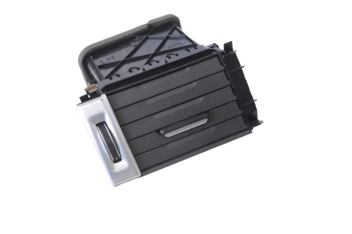 Gura de ventilație planșa de bord LAND ROVER RANGE ROVER EVOQUE L538 2016 OEM: BJ32-018B08-AB 18061905