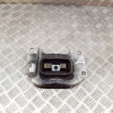 Suport cutie de viteze FORD KUGA II DM2 2016 OEM: V61-7M121-DC,V61-7M121-AB,V61-7M121-BC,V61-7M121-CC,V61-7M121-HA 15286728