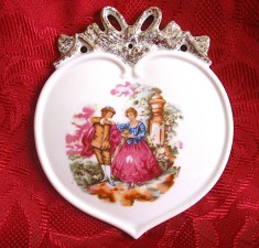 TABLOU PORTELAN APLICA DECORATIVA PORTELAN DECOR CU SCENA FRAGONARD 15.5 CM foto