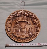 Bucuresti - Romania, Bucurestiul in imagini - Palatul Parlamentului, Ateneul Roman, Arcul de Triumf, medalie - aplica dimensiuni mari