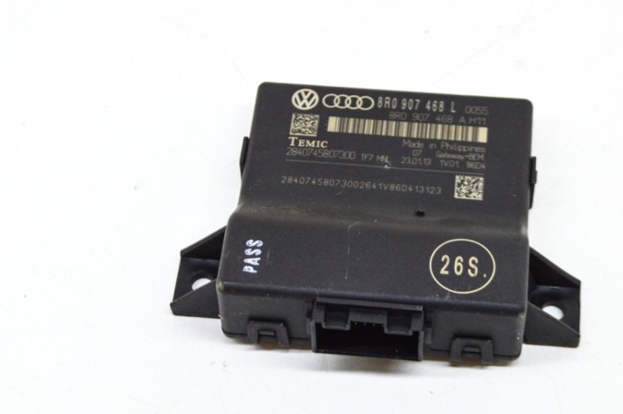 Unitate de control Gateway AUDI A5 8T3 2013 OEM: 8R0907468L,8R0907468A | 14465380