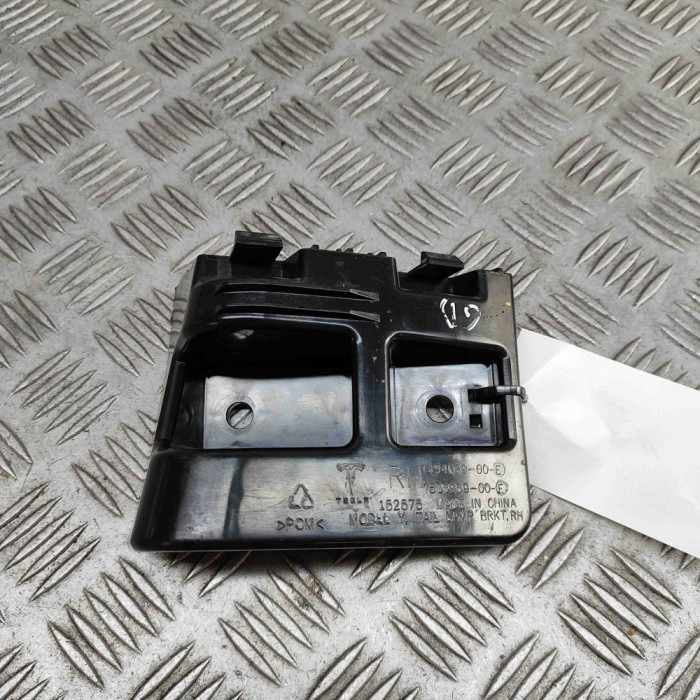 Suport bara de protecție dreapta spate TESLA MODEL Y 2024 OEM: 1494039-00-E,1506969-00-E 30760929