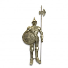 Armura gigantica argintie de cavaler medieval cu scut si lance RX-418 foto