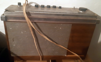 Aparat radio Blaupunkt cu tranzistori (vintage, 1970) foto