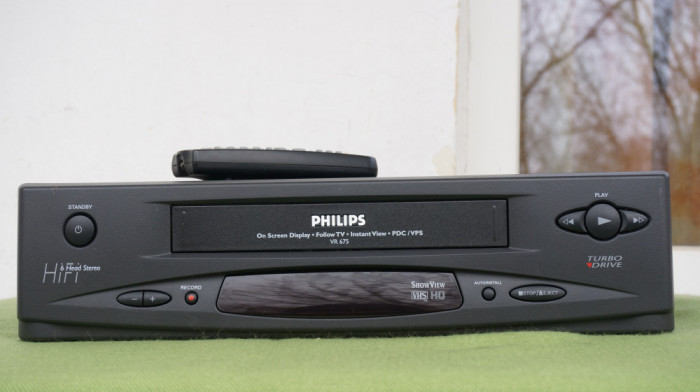 Video recorder VHS Philips model VR675 Stereo Hi-Fi