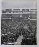 IMAGINE CU PARTICPANTI LA CONGRESUL AL VIII - LEA AL PARTIDULUI COMUNIST ITALIAN , FOTOGRAFIE DE PRESA , 1956