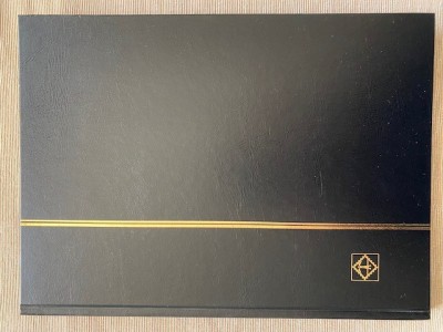 Leuchtturm BASIC clasoar pentru timbre 8 file/16 pagini negre foto
