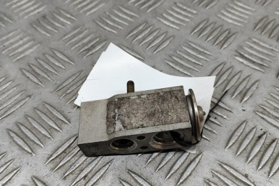 Supapa de expansiune aer condiționat PORSCHE 911 997 2006 OEM: 666995N | 27843945 foto