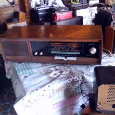 Radio vechi pe lampi MELODIA 16 Made in Bulgaria An 1968