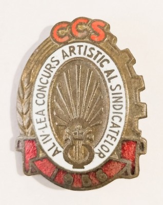 INSIGNA AL IV LEA CONCURS ARTISTIC AL SINDICATELOR 1956 CCS UGSR SINDICAT SINDICATE ( CITITI DESCRIEREA ) foto