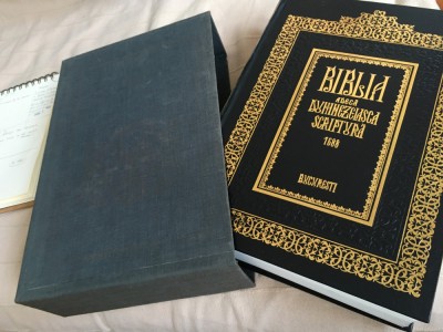 BIBLIA DE LA BUCURESTI1688/SERBAN CANTACUZINO-REEDITARE 1988-PATRIARHUL TEOCTIST foto