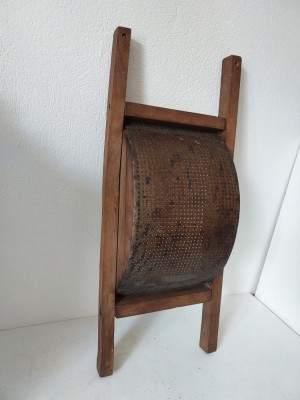 * Sită veche din lemn și metal, pentru bulion. etc &amp;ndash; rustic, decorativ/funcțional &amp;ndash; 48&amp;times;20,5&amp;times;9 cm foto